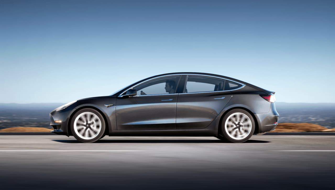 Tesla Model 3 italia