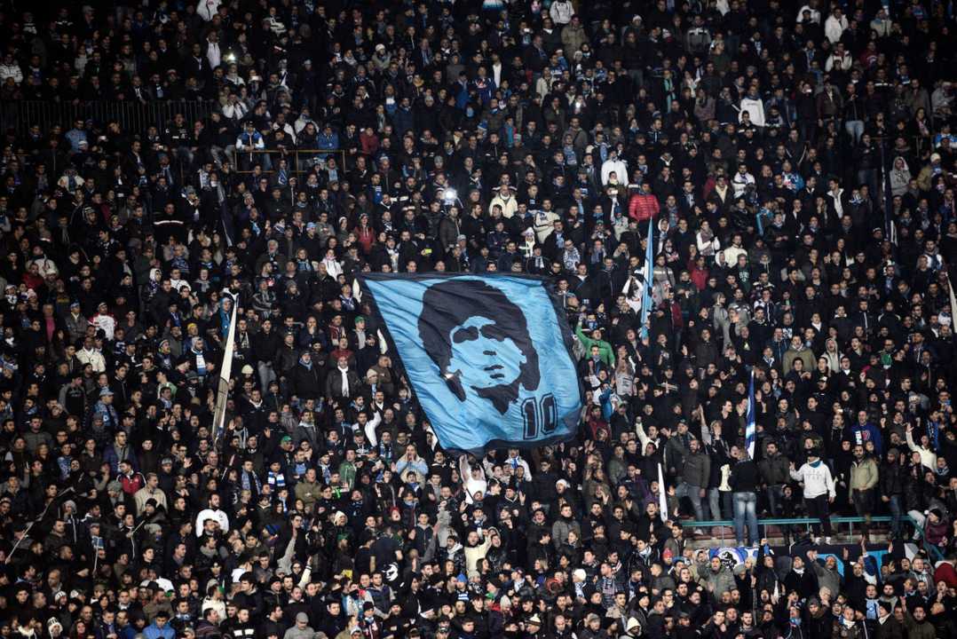 I 60 anni di Maradona, l'uomo imperfetto più perfetto del mondo