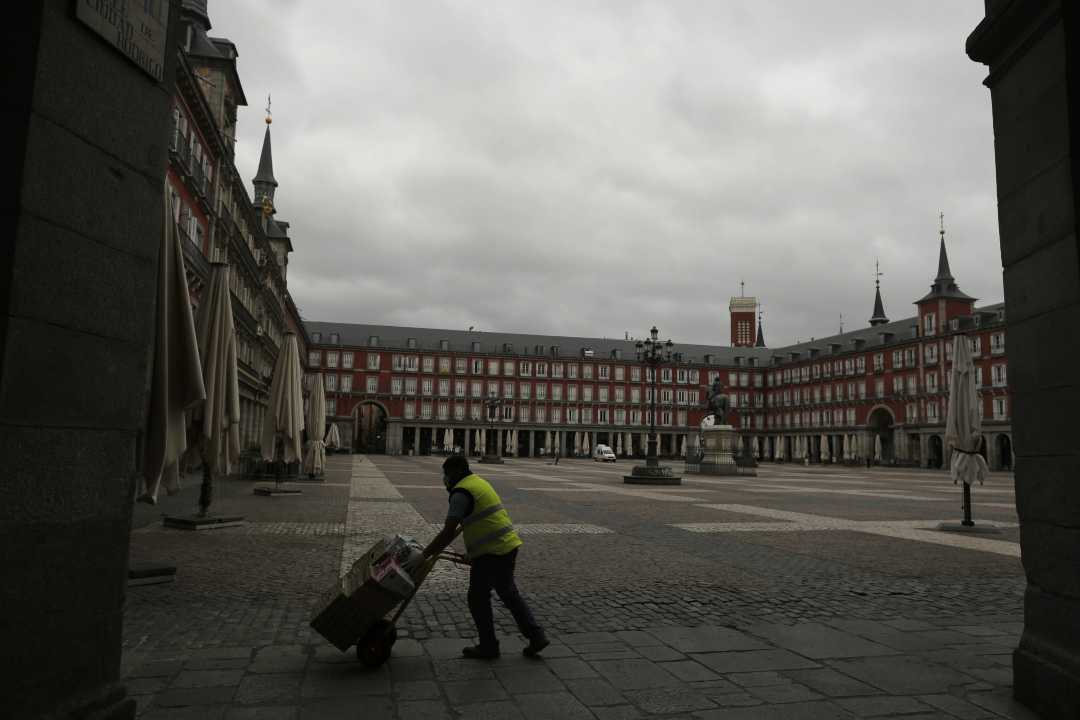 Emergenza Covid, Madrid è isolata. Chiusi i confini della capitale spagnola
