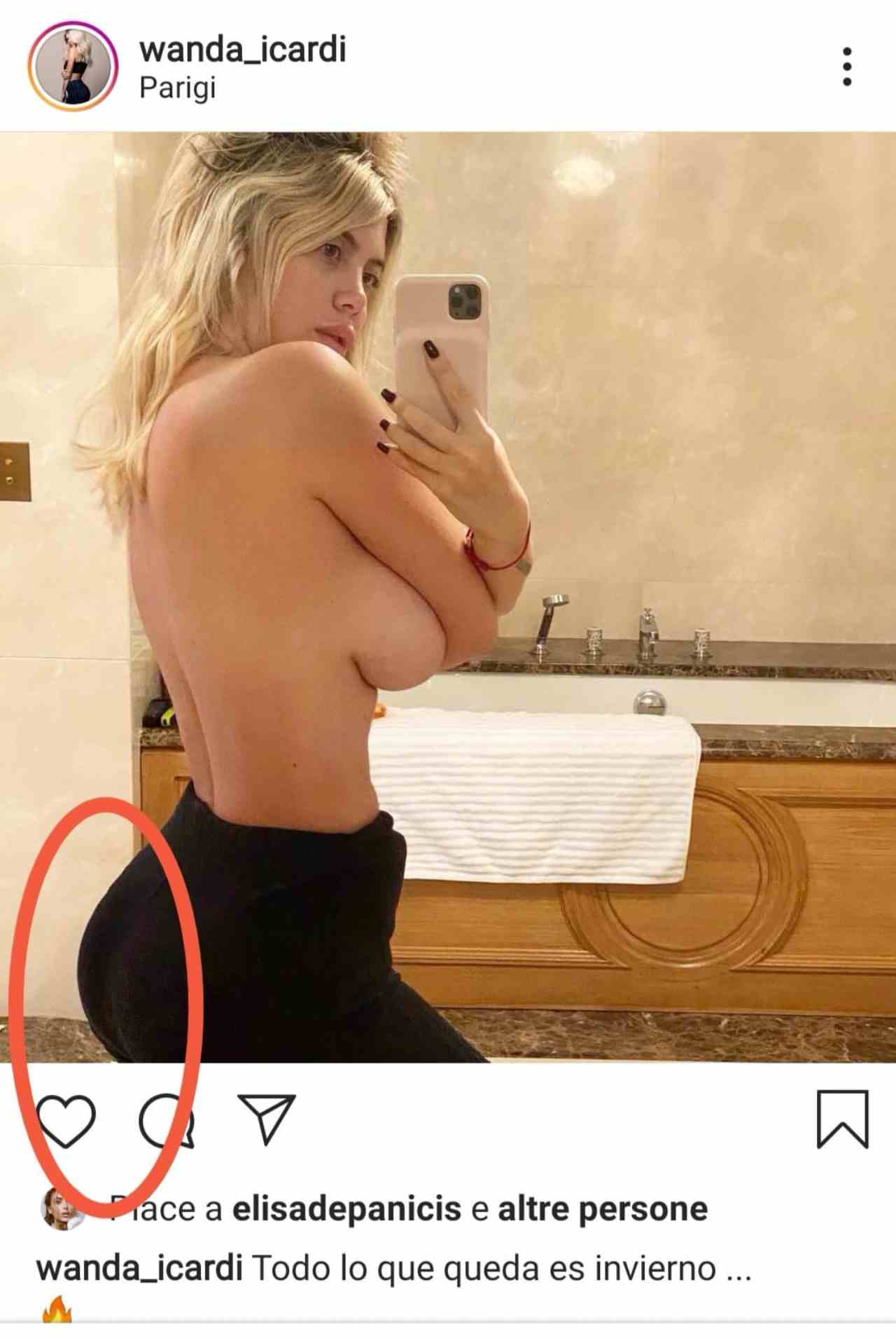 Wanda Nara esagerata in bagno. Ma occhio al dettaglio