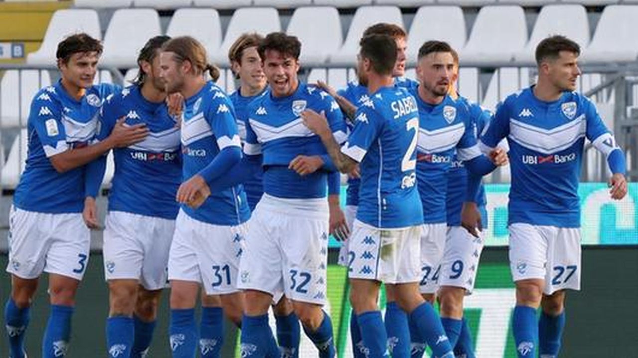 Coppa Italia, il Brescia rinuncia alla partita perché ha troppi positivi