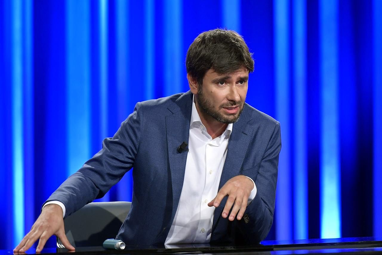 Alessandro Di Battista, nuovo attacco al Movimento 5 Stelle