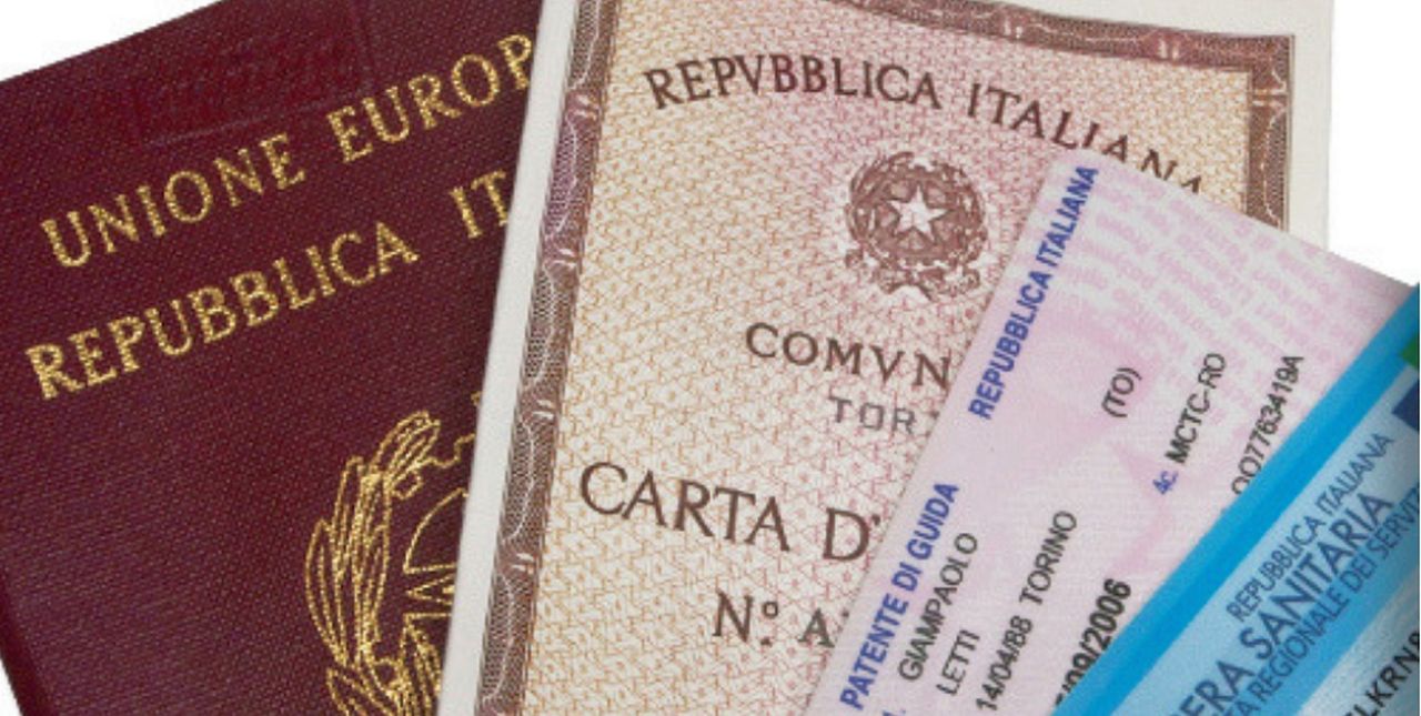 Documenti di riconoscimento: quali sono validi oltre la carta d'identità