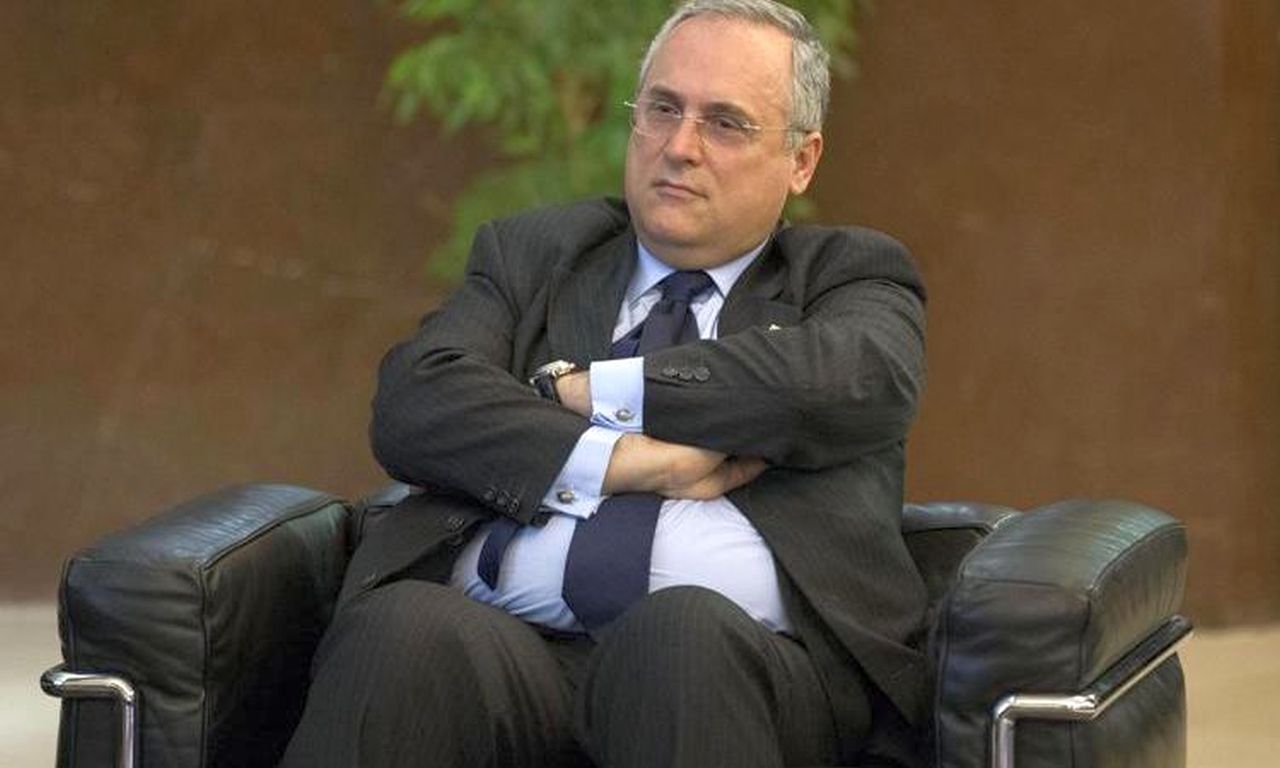 Lazio, "scandalo" tamponi: tutti contro il presidente Lotito