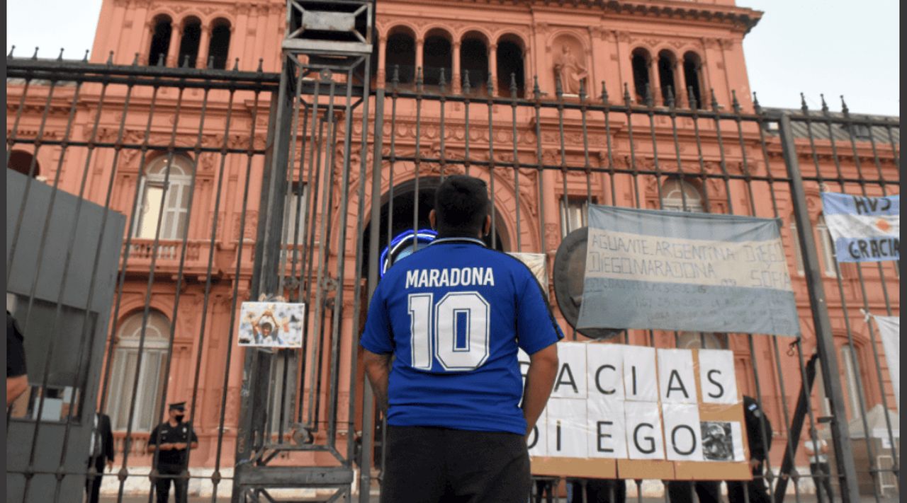 Morte Maradona, scatta l'indagine dopo accuse di omicidio