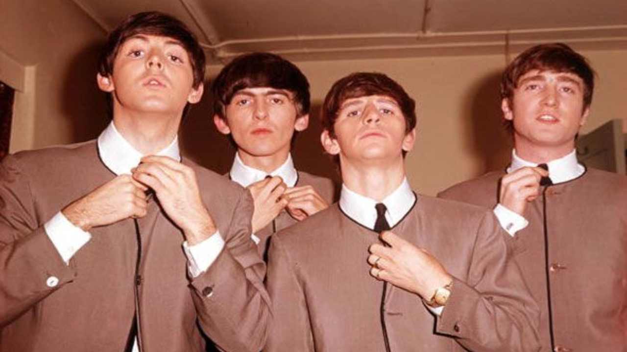 I Beatles con il vestito dello stilista