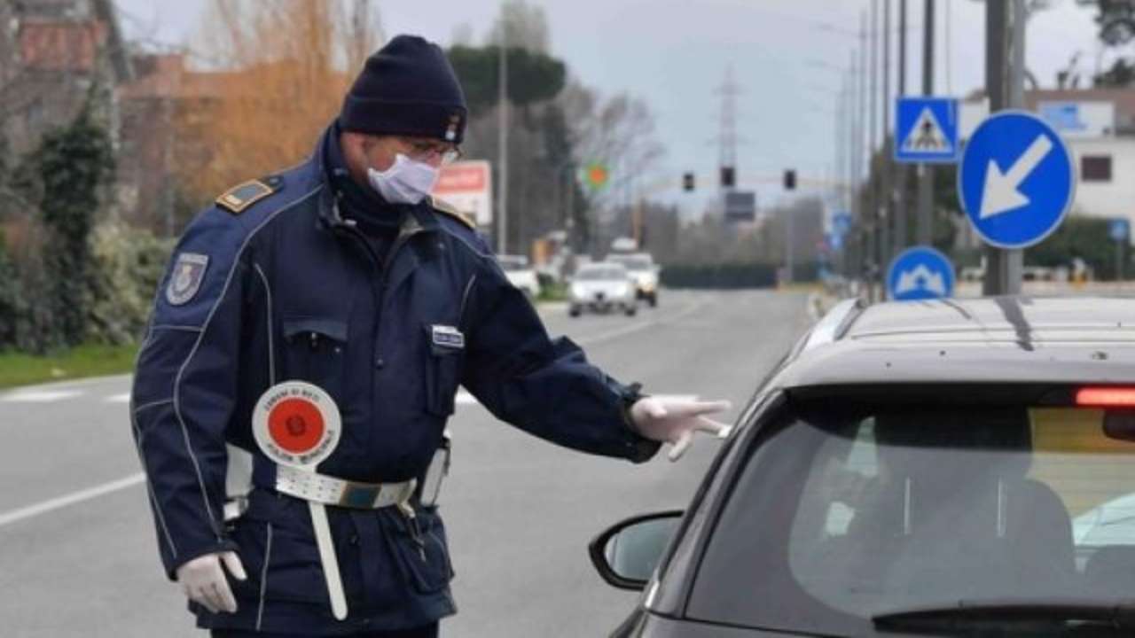 Nuovo DPCM: a Natale niente spostamenti fuori dal comune