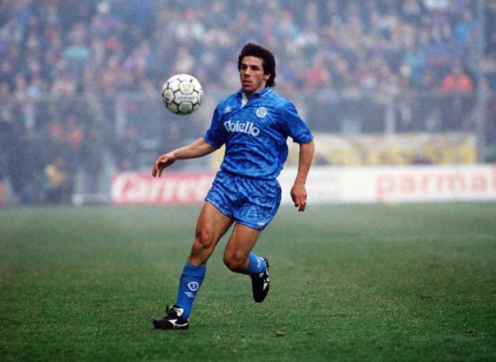 Gianfranco Zola con la maglia del Napoli