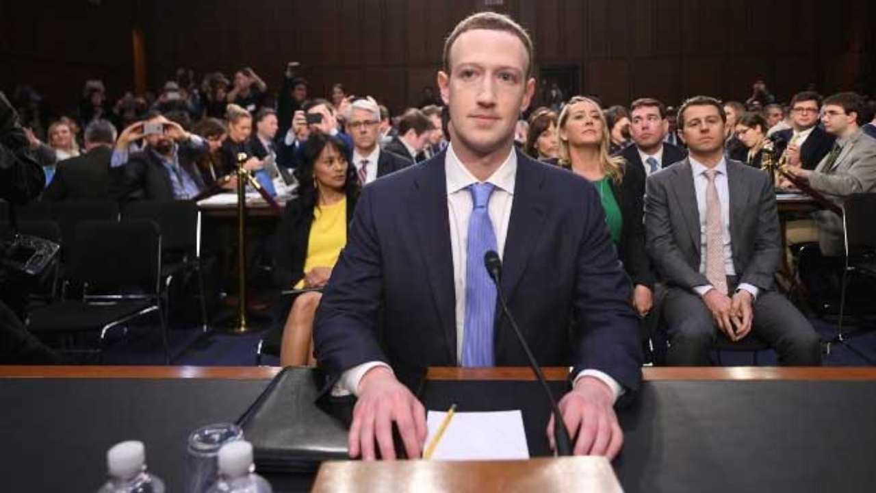 Mark Zuckerberg di Facebook in tribunale