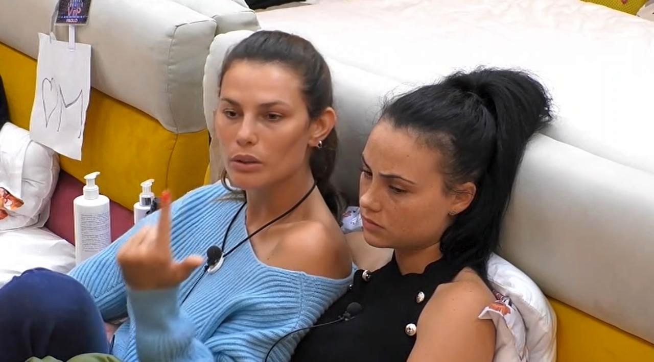 GF Vip, Dayane-Rosalinda: odio profondo e chiusura totale. "Non parlarmi più"