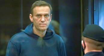 Il dissidente Navalny ricoverato per tosse e febbre: le sue condizioni