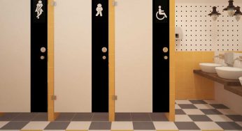 Curiosità: perché le porte dei bagni pubblici non arrivano a terra? Ecco 10 motivi