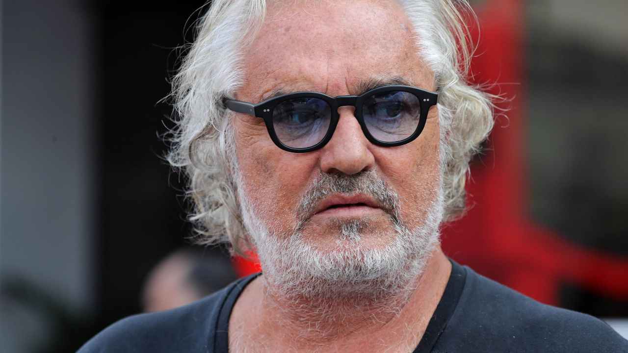 Flavio Briatore in ospedale a Baku: controlli medici dopo malore. Le sue condizioni