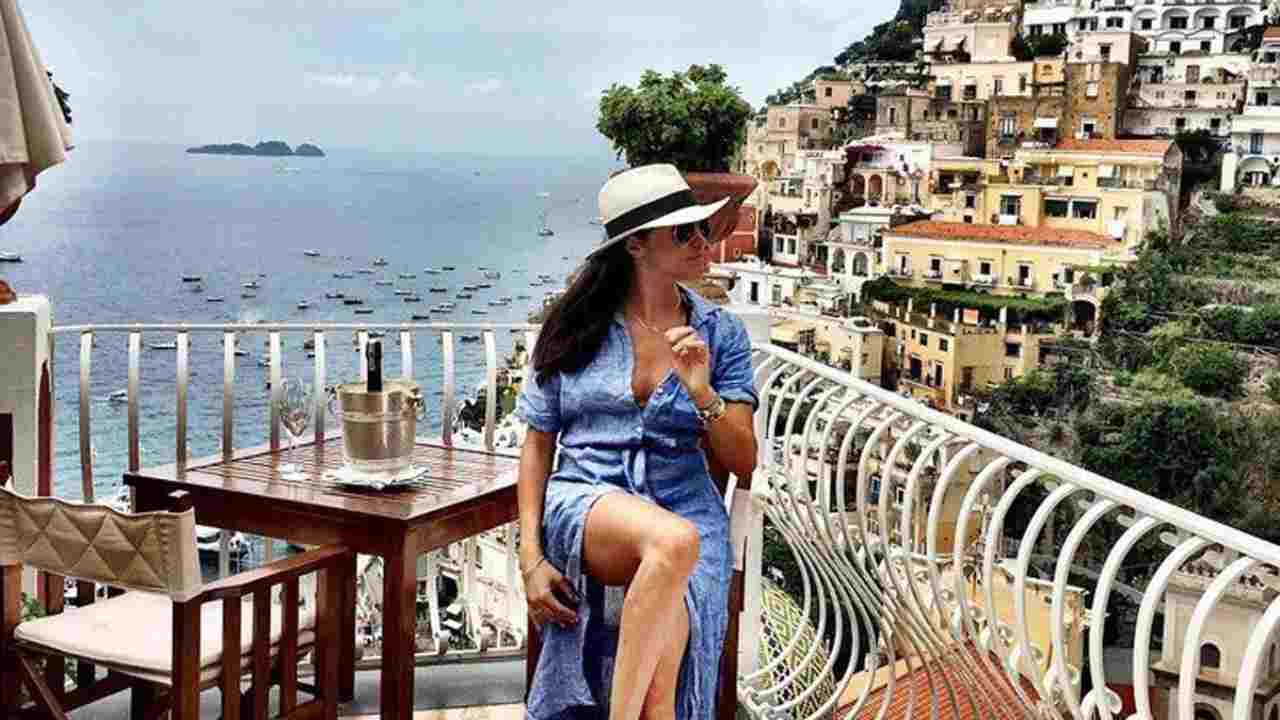 Meghan Markle Positano copertina