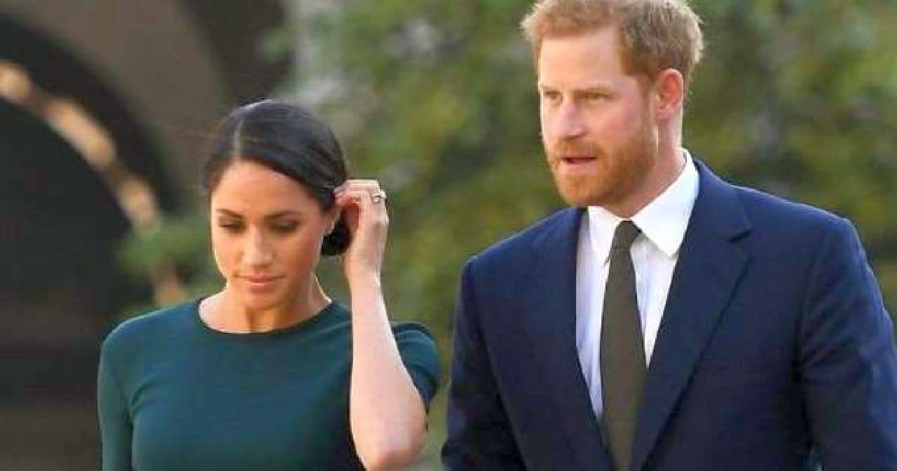 Harry e Meghan temono per loro figlio. Arriva la drastica decisione