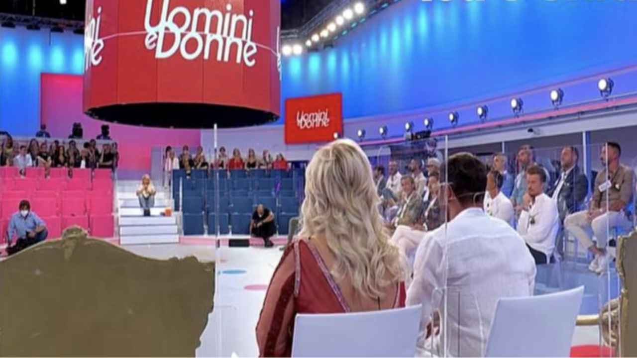 insulti a uomini e donne