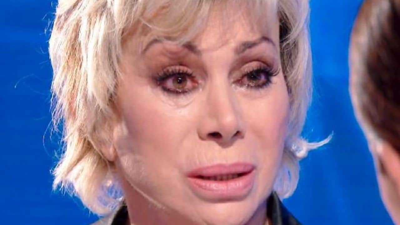 Carmen Russo e il dramma che l'ha sconvolta: "Mi manca"