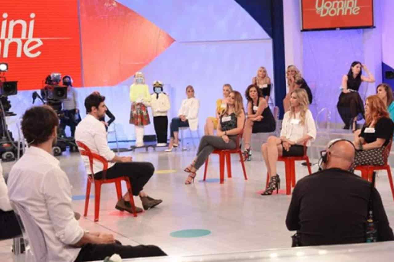 E' stata una corteggiatrice di Uomini e donne: dopo l'addio al programma, ecco cosa fa oggi