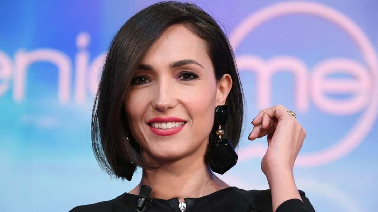 Avete mai visto le sorelle di Caterina Balivo? Bellissime come lei!