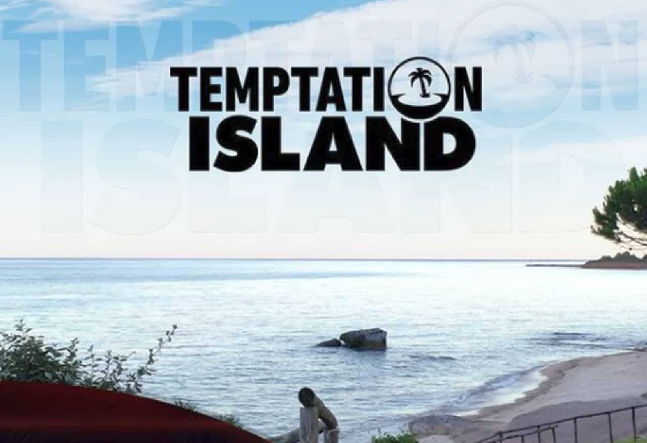 Fiori d'arancio per l'ex Temptation Island: ecco chi è la moglie