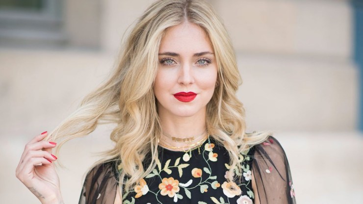 Chiara Ferragni anello diamanti