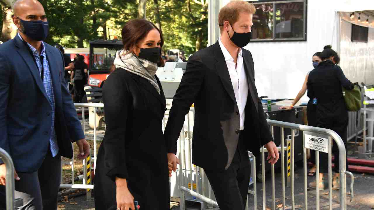 Harry Meghan bodyguard copertina 28-01-2022