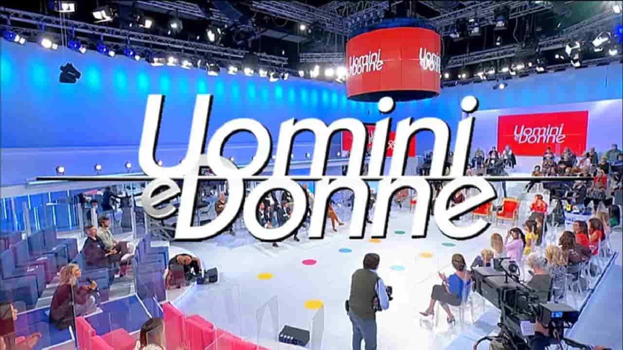 Uomini e Donne, la famiglia si allarga: l'annuncio che spiazza tutti