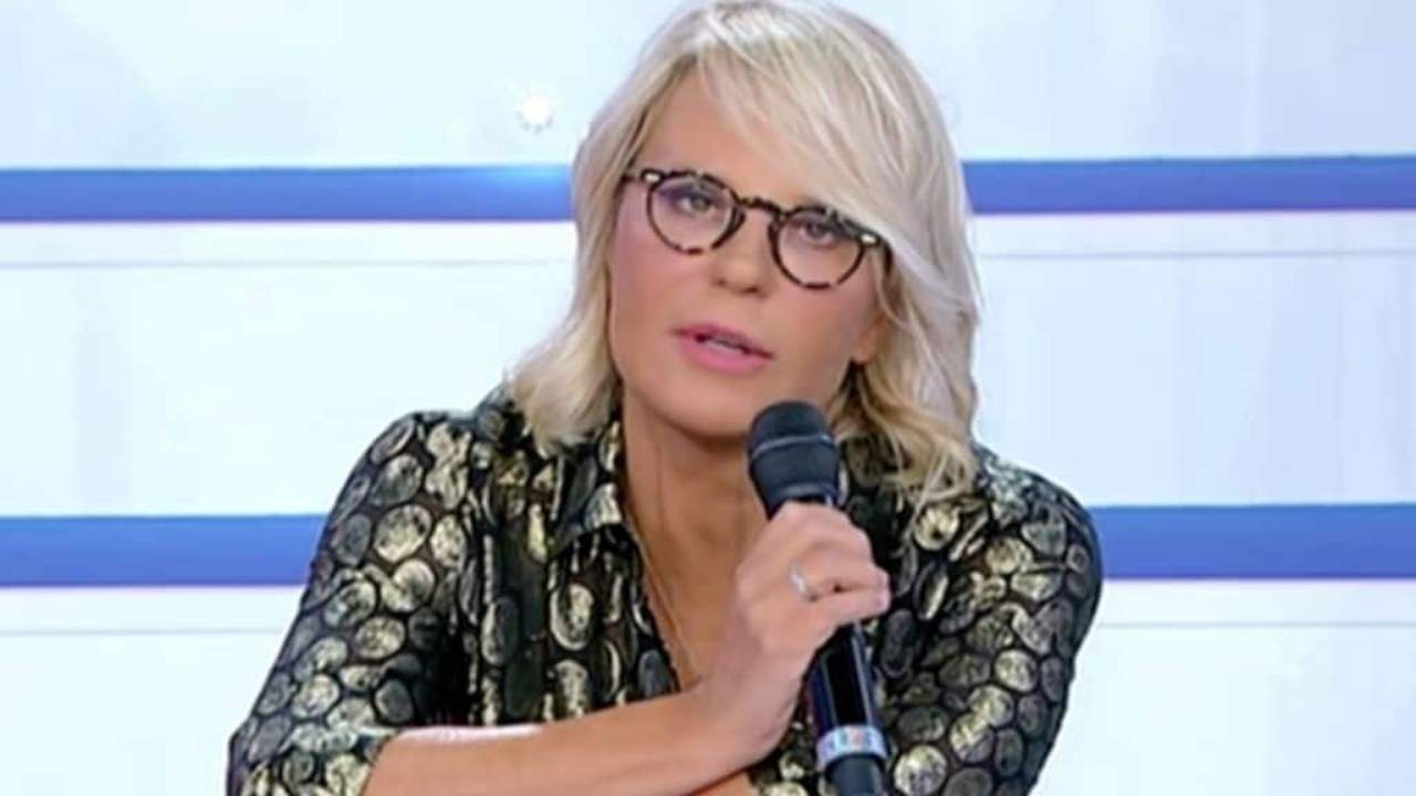 maria de filippi uomini e donne 2022