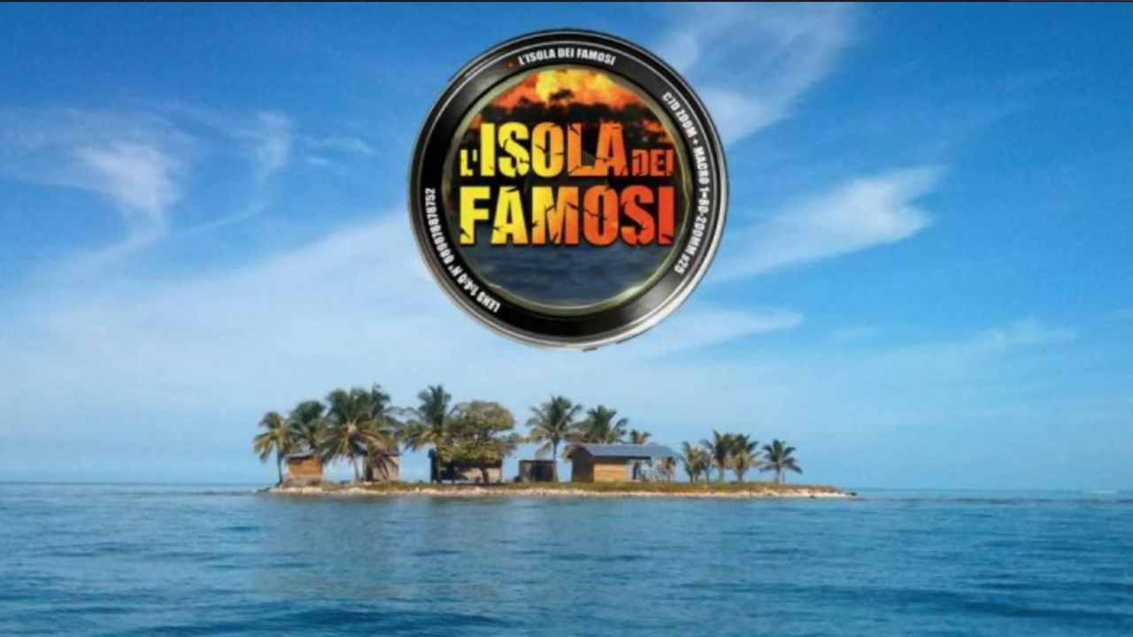 Isola dei Famosi scoppia amore