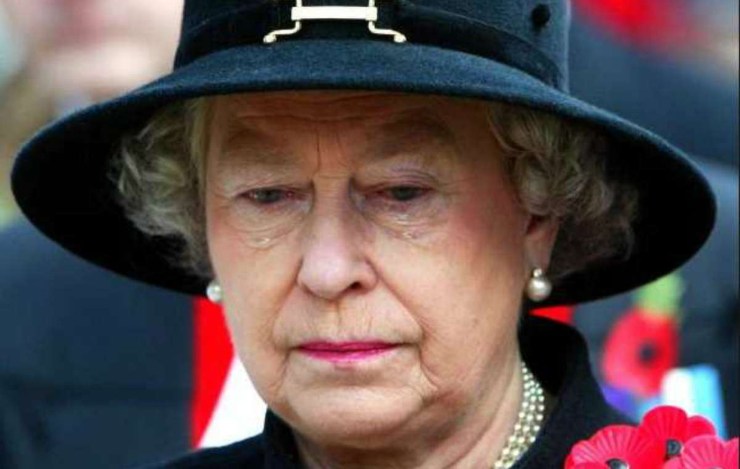 Regina Elisabetta lacrime 17-03-2022