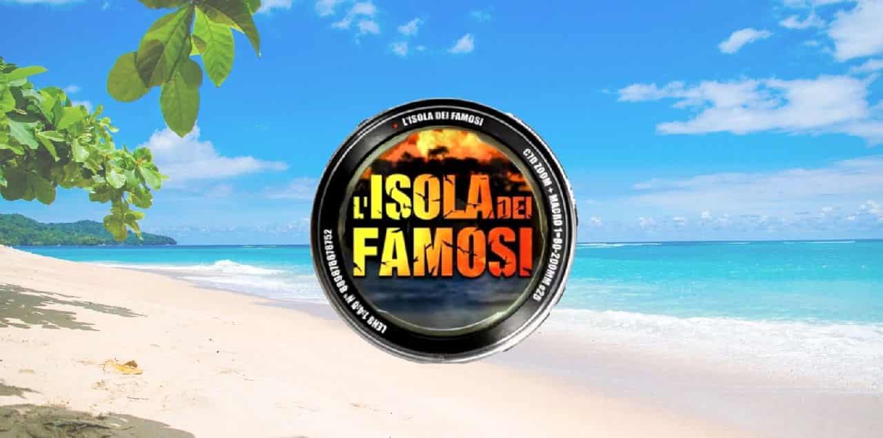 All'Isola dei Famosi è già scoppiata la passione? Bomba sganciata a Mattino5