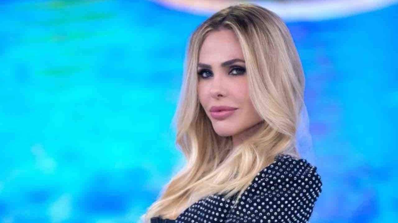 Ilary Blasi Mediaset scelta