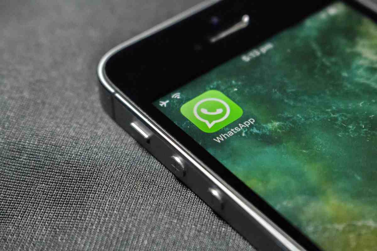 whatsapp trucco leggere messaggi eliminati